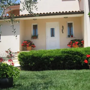 Irena With Sea View Apartment